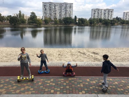 Walks on gyroboards Kiev Motion in Kiev. Order by promotion.