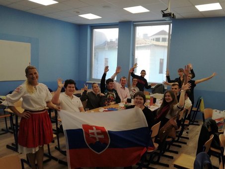 Slovak language courses «Slovak International School» in Slovakia. Buy a one-year stock rate.