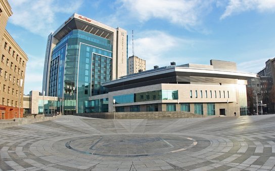 Экстерьер в отеле «Premier Palace Hotel Kharkiv» во Львове. Забронировать номер недорого